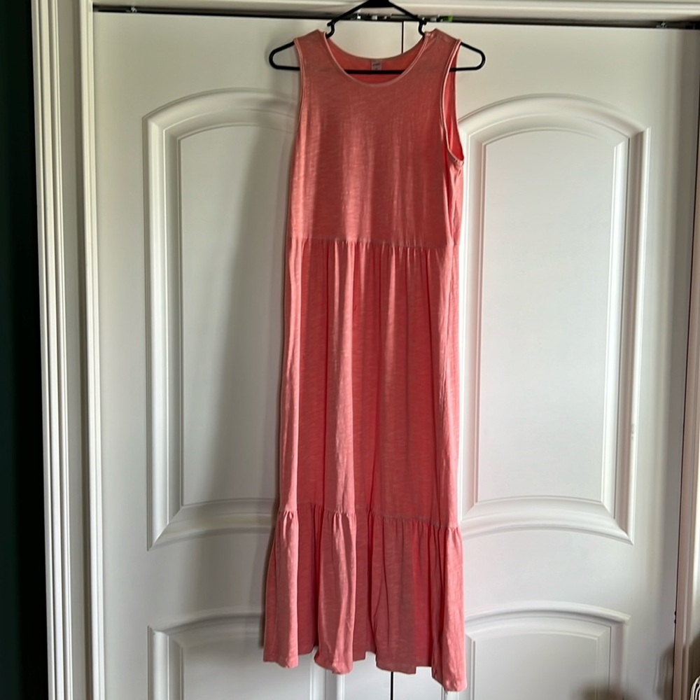 Old Navy peach sleeveless midi dress